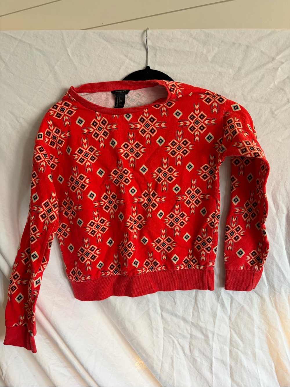 Forever 21 Red Patterned Crew Neck Sweater